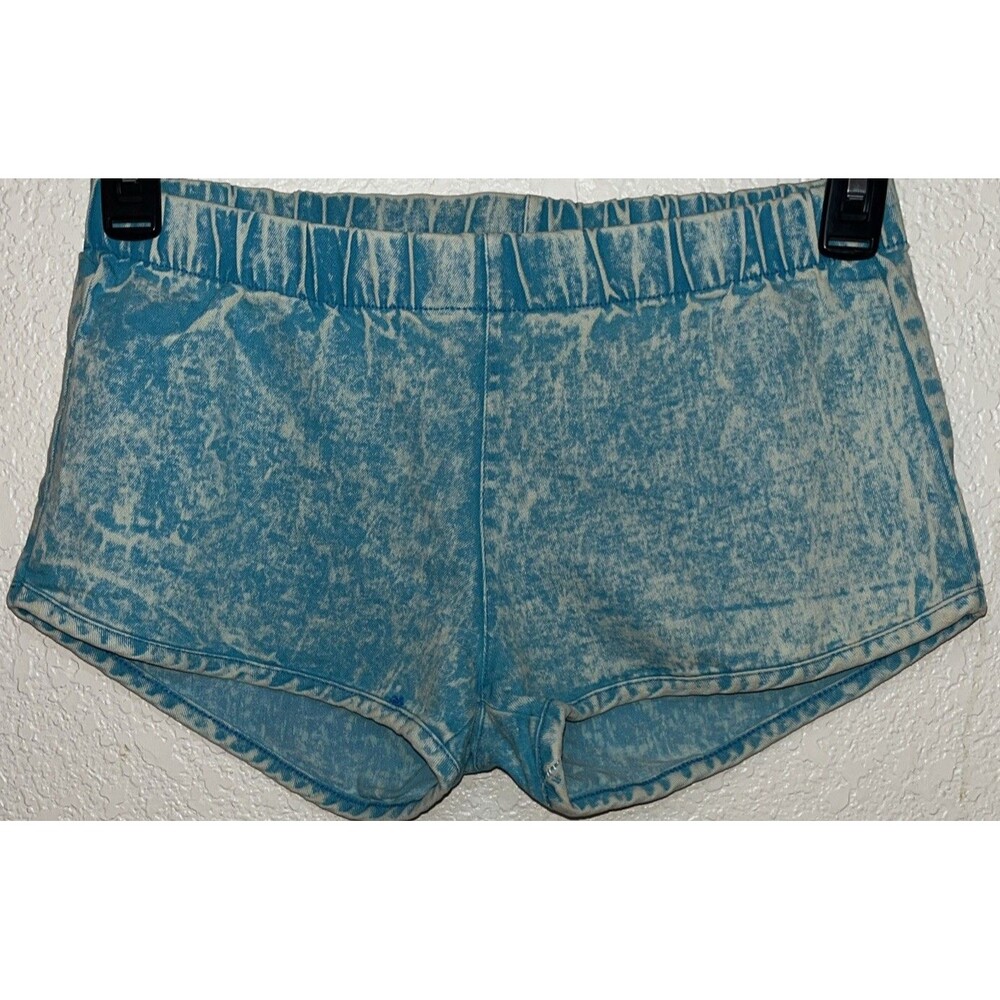 36 Point 5 Stonewashed Hot Shorts Women Sz L